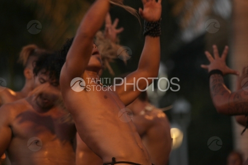 Groupe de Danseurs marquisiens