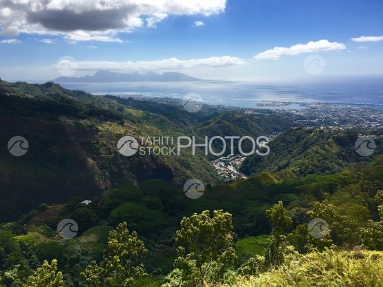 Pirae, vue depuis le belvédère sur Papeete et Moorea