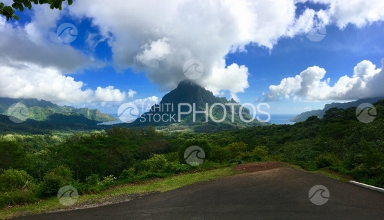Moorea, vue depuis le belvédère sur le mont Rotui 