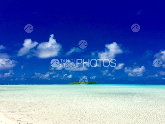 Lagon de Tetiaroa avec Motu Tahuna Iti