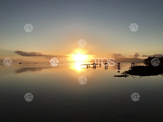 Tahiti, sunset on Moorea