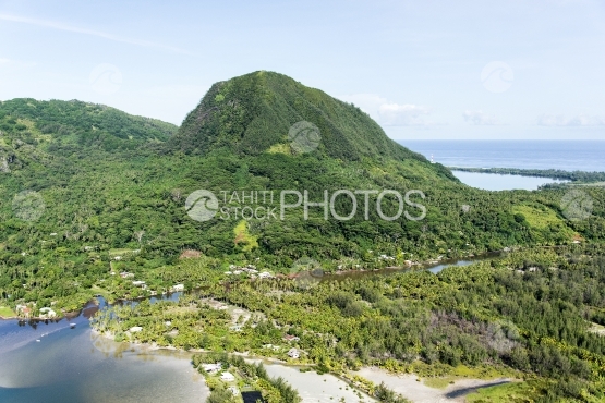 Huahine, vue aérienne de l ile