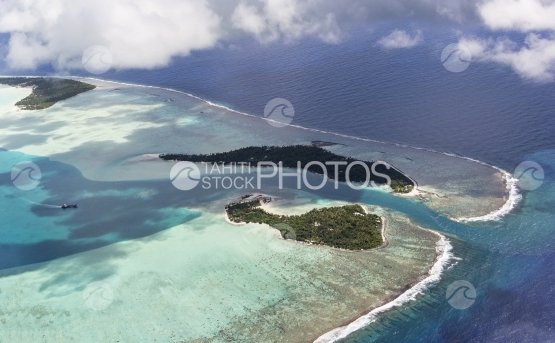 Vue aérienne de la passe de Maupiti