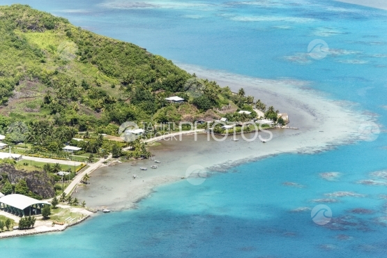 Maupiti, vue aérienne de l ile et du lagon