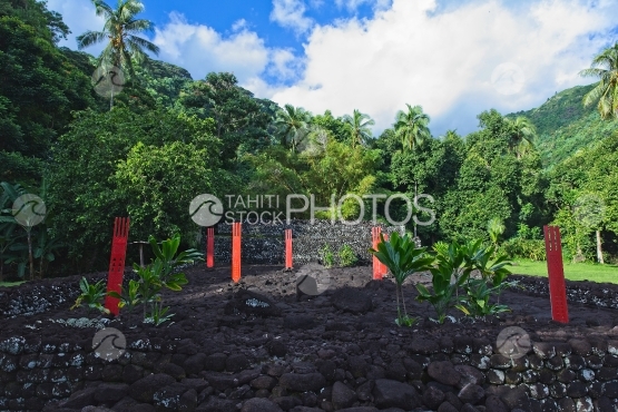 Tahiti, les unu du Marae Arahurahu de Paea
