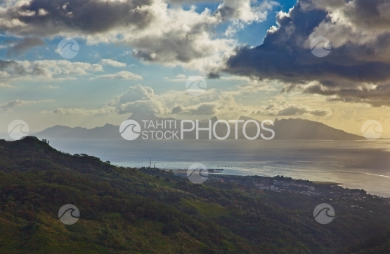 Moorea depuis Tahiti, Le Belvédère, avant le coucher de soleil