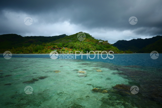 Coast line and lagoon of Huahine