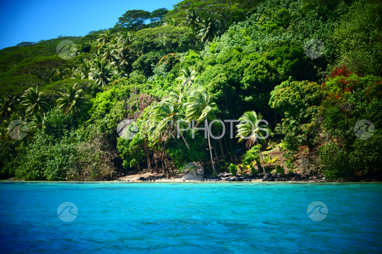 Coast line and lagoon of Huahine