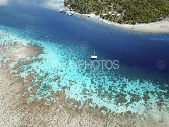 Fakarava, vue aérienne de la passe Tetamanu