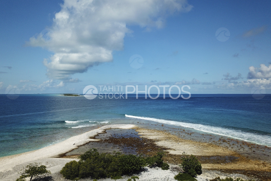 Fakarava, vue aérienne de la passe nord Ngarue
