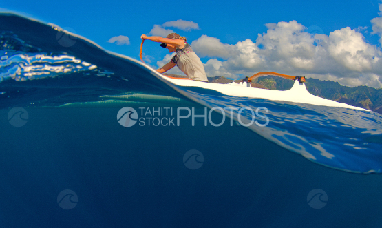 rameuse sur Vaa, pirogue à balancier polynésienne