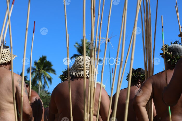 Compétition de javelot traditionnel polynésien Tuaro