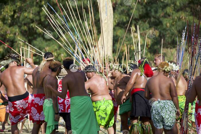 Compétition sportive polynésienne traditionnelle, lancer de javelot, Tahiti, Polynésie française