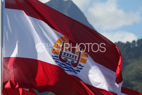 Polynesian Flag And Mountain, Drapeau Polynésien 